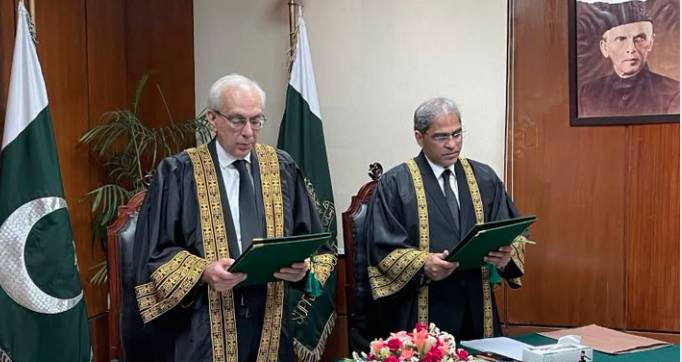 Justice Munib Akhtar sworn in as Acting CJ of Pakistan
