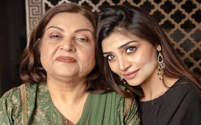 Zoya Nasir pens heartwarming birthday ode to mother ‘Amna Ulfat’