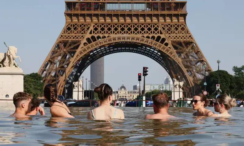 Latest developments in Europe's heatwave