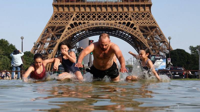 40 people have drowned as heatwave grips France: PM