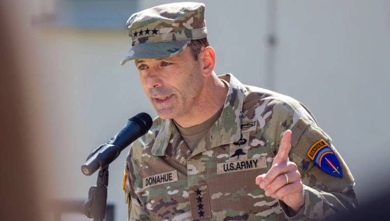 General who was last US soldier out of Afghanistan to step down