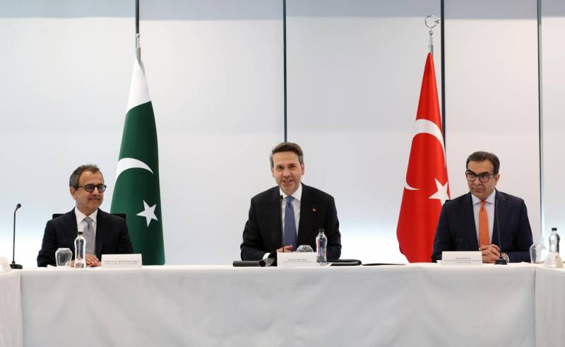 Pakistan, Turkey ink three energy agreements to support power sector reforms