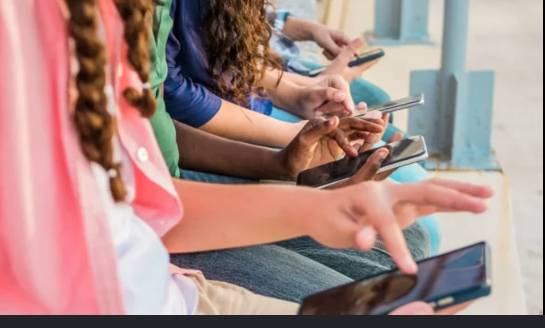 Australia teen social media ban has ‘little impact’