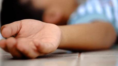 Young boy tortured to death by father, uncle in Karachi