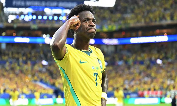 Vinicius Junior sparkles as Brazil beat Scots to reach World Cup last 32