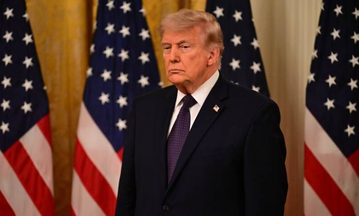 Trump says will use Iran funds to buy US wheat, soybeans, corn for Tehran