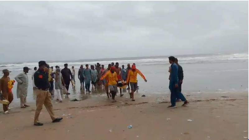 Tragedy at Hawks Bay: Two youths lose lives while bathing in sea