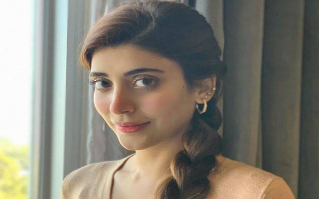 Iconic comeback: Urwa Hocane offers first peek into new drama ‘Aap Ki Izzat’