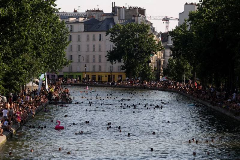 Paris funeral homes overwhelmed after record heatwave