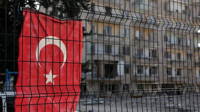 Turkey 'strongly condemns' Israeli incursions in Syria