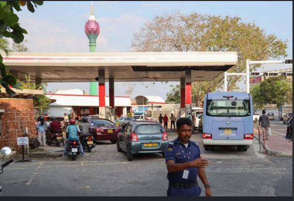 Sri Lanka reduces fuel prices after Middle East ceasefire