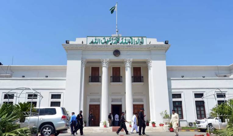 KP govt ends work-from-home facility on Fridays