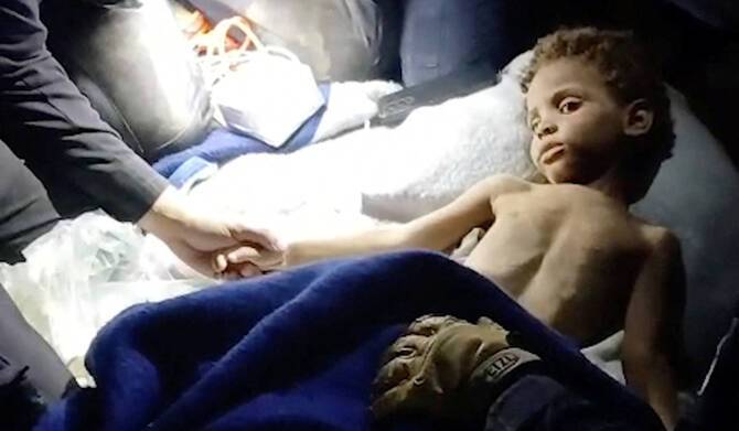 Three-year-old rescued six days after Venezuela quakes