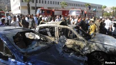 Bomb blast at Damascus cafe kills five, authorities say