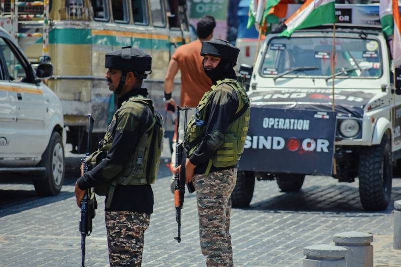 Senior security official briefs media influencers on India-related challenges