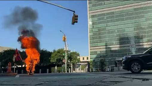 Man dies after setting self ablaze outside UN in New York