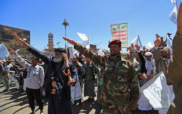 Yemen's Houthis threaten Saudi after alleged airspace intrusion: spokesman