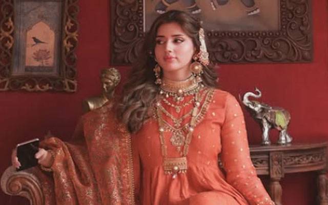 Jannat Mirza’s regal Anarkali look leaves fans swooning