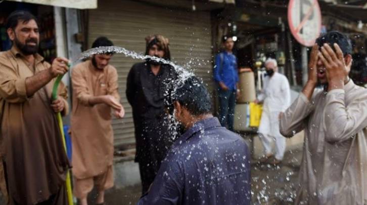 Hot, sultry weather makes people’s lives miserable 
