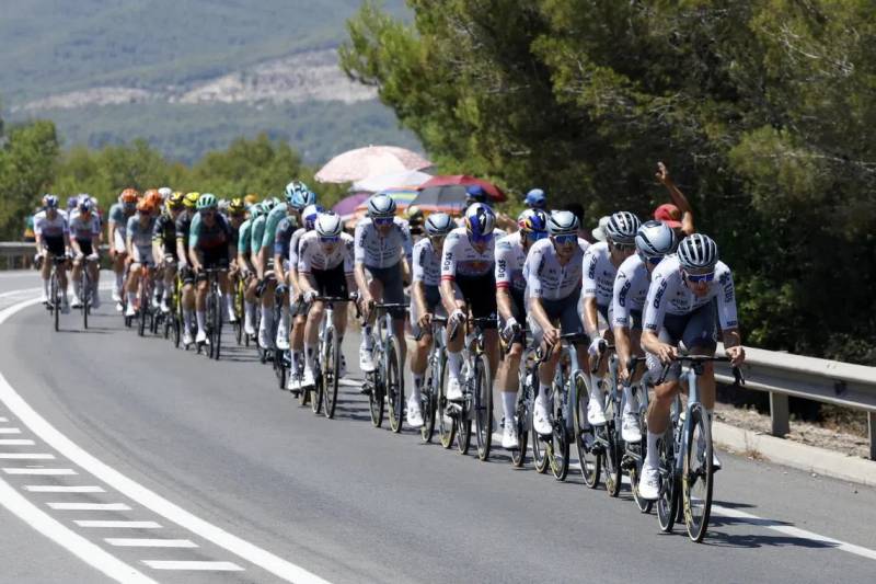 Tour de France stage under threat due to forest fires: official