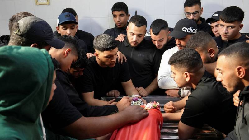 Israeli forces kill Palestinian teen in West Bank
