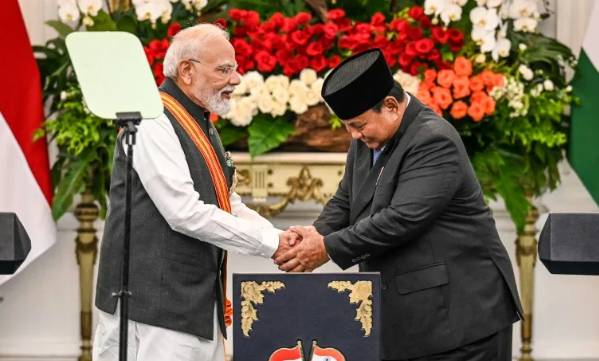 Indonesia, India announce long-range missile deal