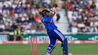 Iyer's India 'atrocious' in record 125-run T20 defeat by England