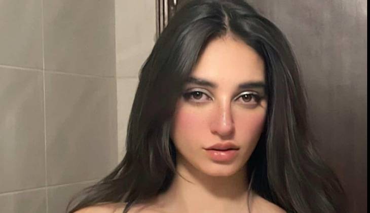 Mamya Shajaffar grabs attention with bold look 