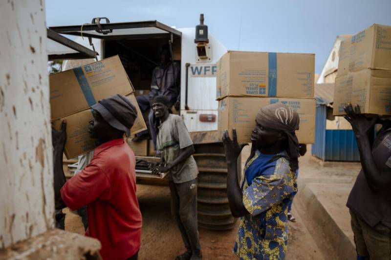 Humanitarians look to put the AI in aid