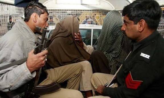 Two arrested for looting superstore, firing shots on Karachi hotel