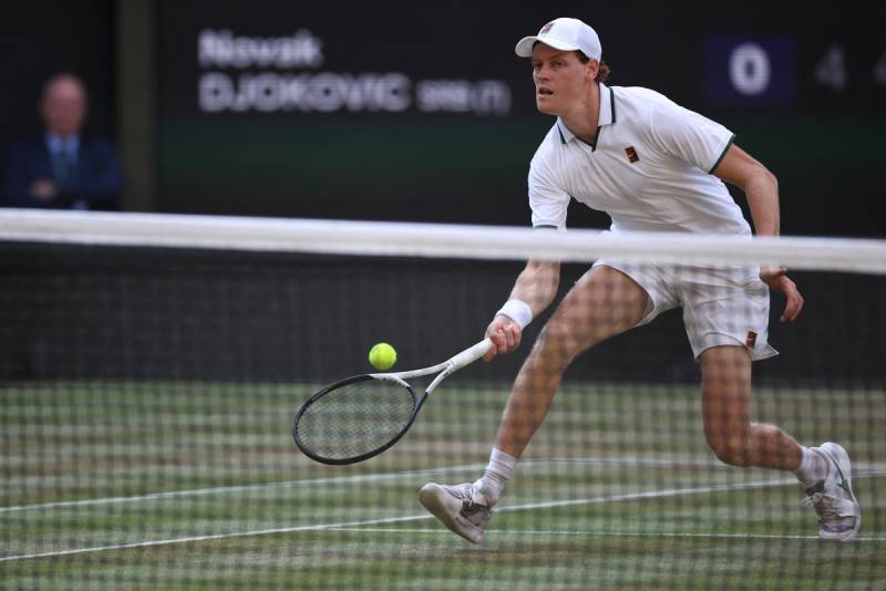 Slick Sinner scuppers Djokovic record bid to make Wimbledon final