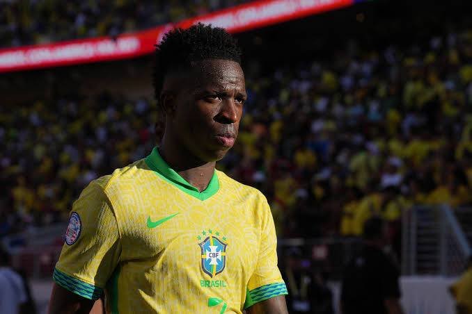 Vinicius apologizes to Brazilians for World Cup 'frustration'