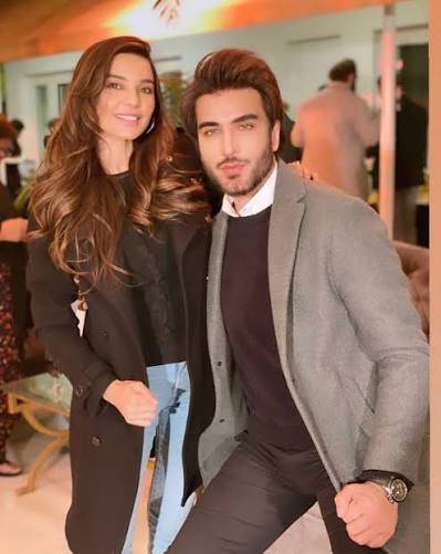 Khuda Aur Mohabbat star Sadia Khan makes Paris Fashion Week debut