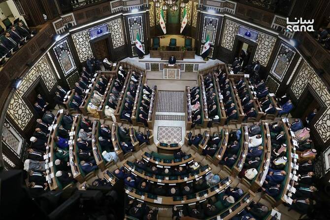 Syrian transitional parliament holds first session