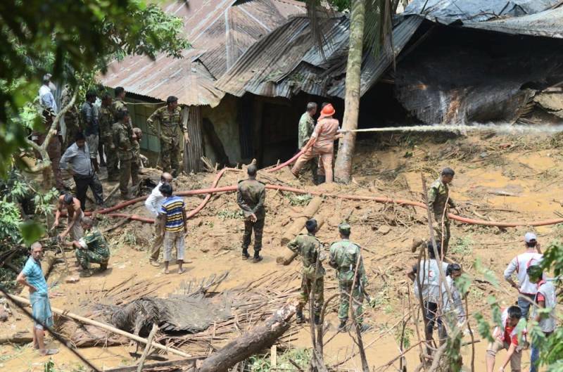 Landslides triggered by heavy rains kill 10 in Bangladesh's Cox's Bazar