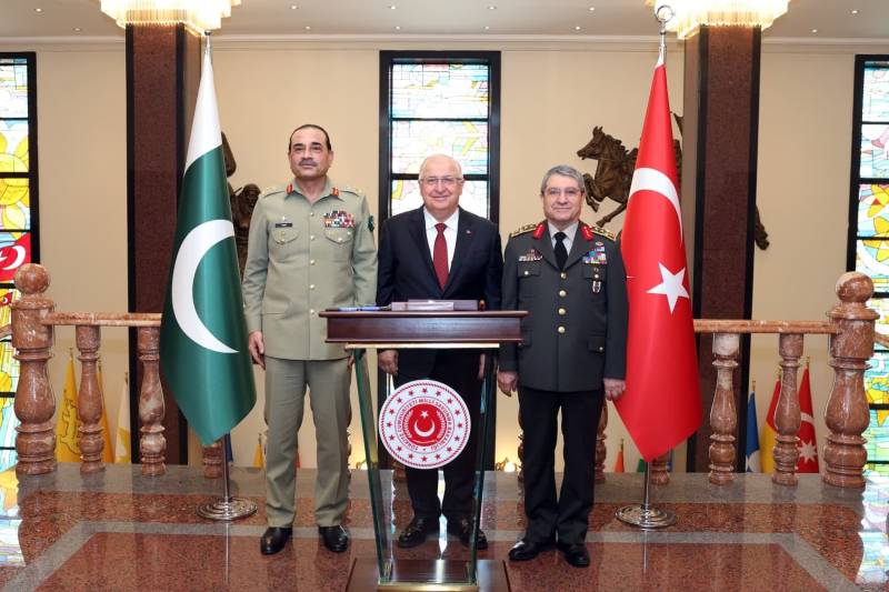 Field Marshal Asim Munir meets Turkish leadership, receives military medal during official visit