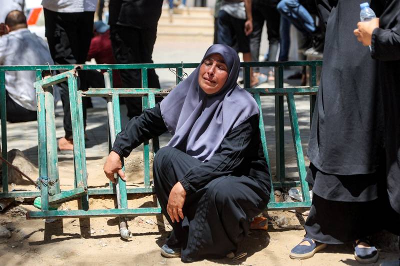 Gaza health officials say Israeli airstrike on police station kills 8