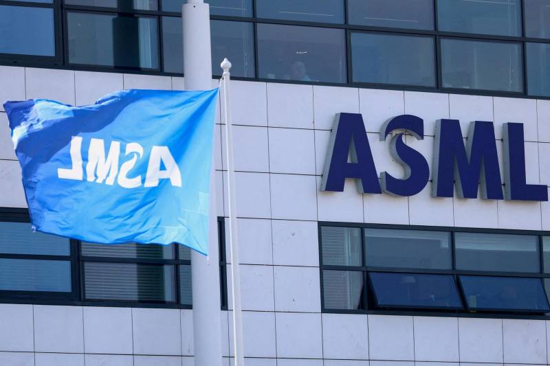 AI demand powers forecast hike, profit gains at tech giant ASML