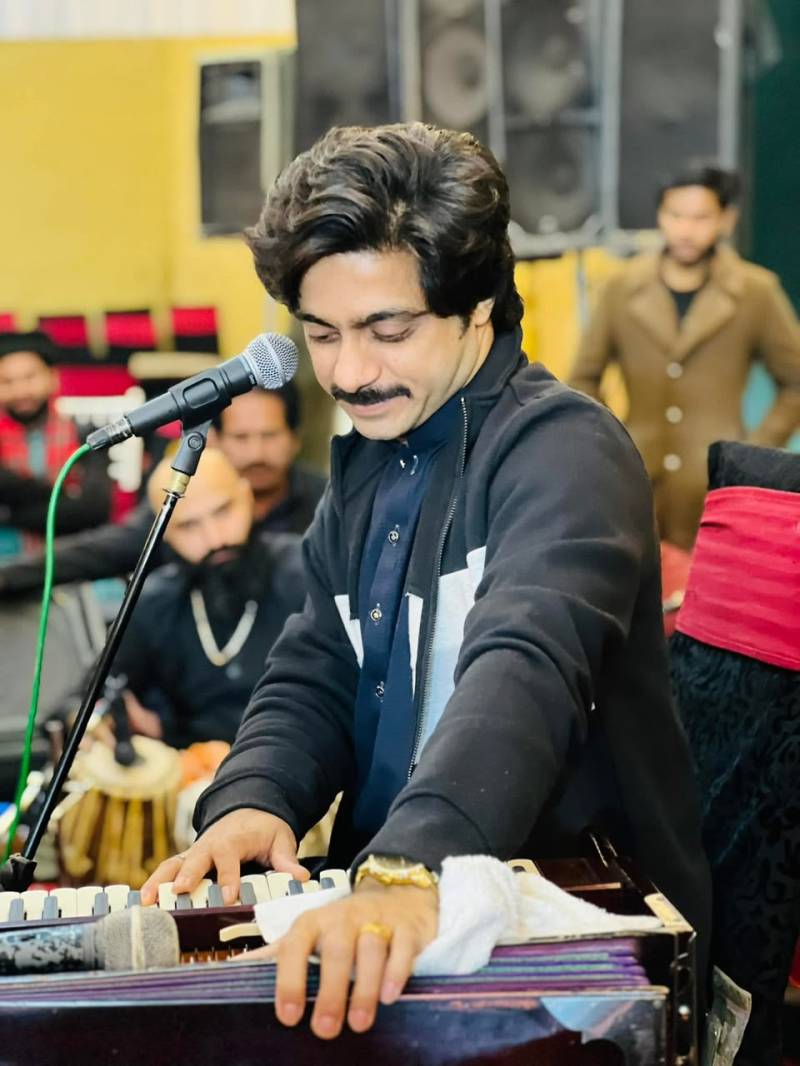 How Basit Naeemi’s ‘Mashallah Mashallah’ reflects the enduring appeal of traditional Pakistani