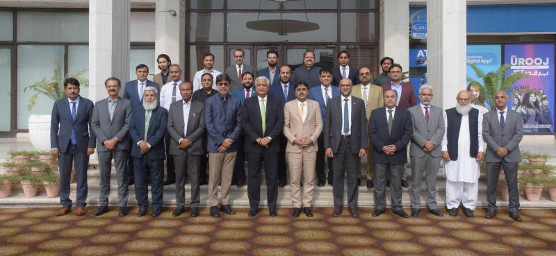 Sindh delegation, WAPDA review water, drainage and hydropower projects