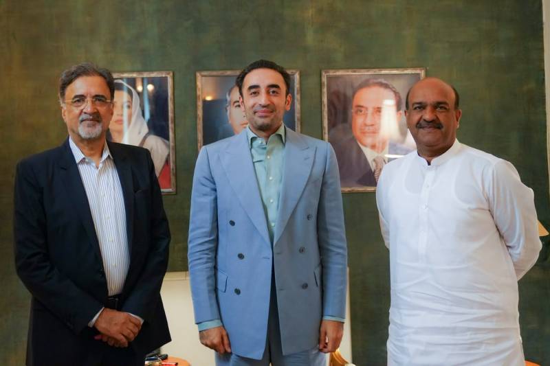Kaira and Nadeem Afzal Chan call on Bilawal, discuss AJK election strategy