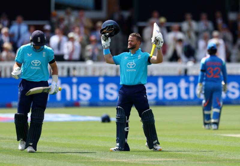 Ton-up Duckett leads England to 387-3 in India ODI decider