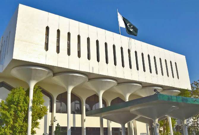 Pakistan Embassy defers e-passport services in UAE