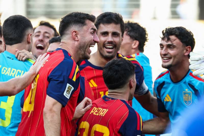 Madrid erupts in cheers after Spain beat Argentina to win World Cup