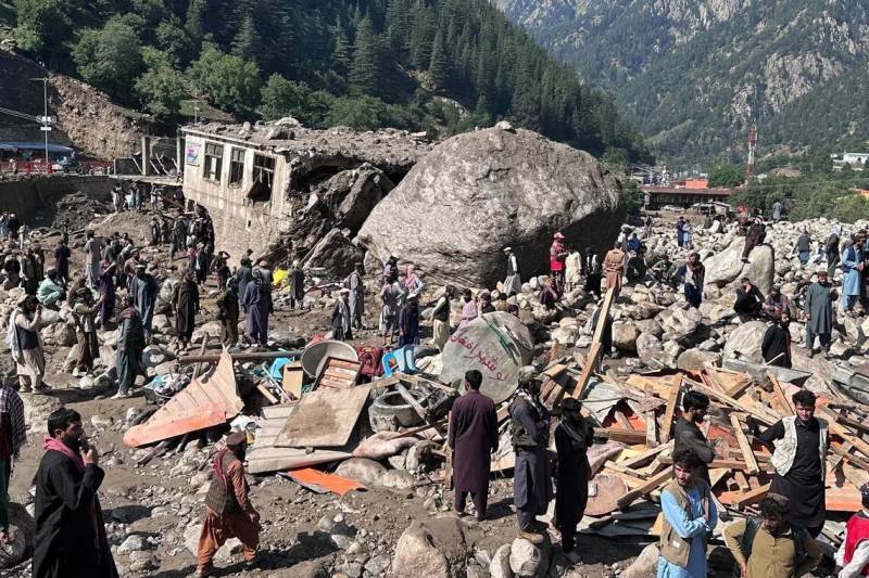 Heavy rain dampens search for dozens missing in Afghanistan flood