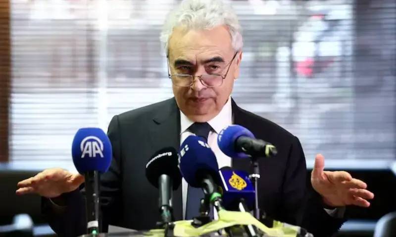IEA says Mideast fighting increases energy concerns
