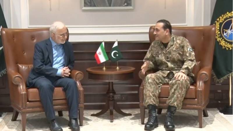 Iran's Momeni discusses regional security, border management with Field Marshal Asim Munir
