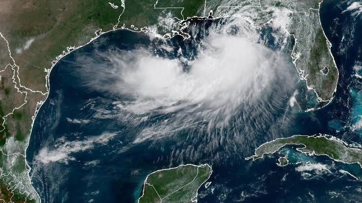 Tropical Storm Bertha strengthens, threatening Gulf coast of US