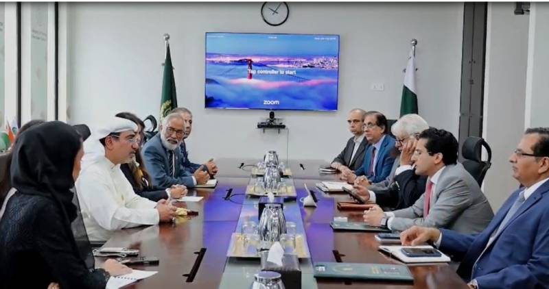 Pakistan vows to bolster cooperation in energy sector with Kuwait