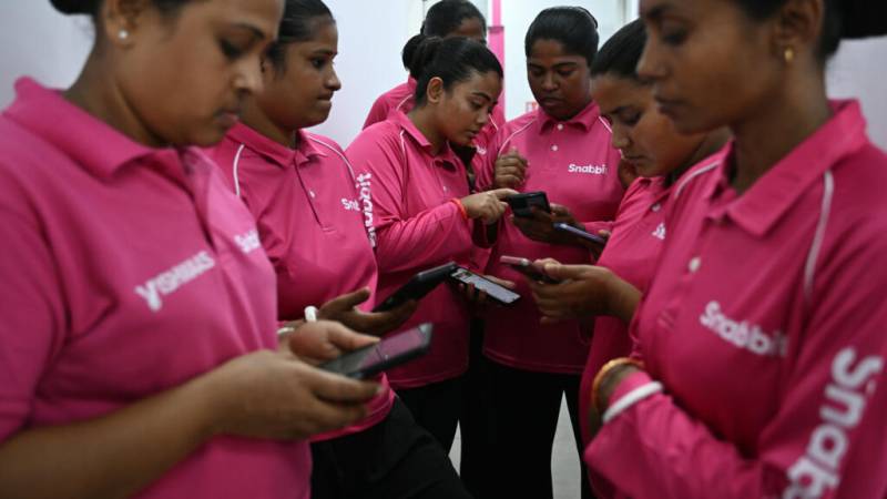 India's domestic workers go online as instant services boom